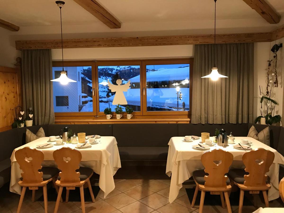 Garni La Dorada Aparthotel Colfosco Eksteriør bilde