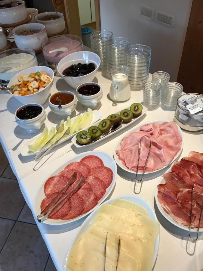 Garni La Dorada Aparthotel Colfosco Eksteriør bilde