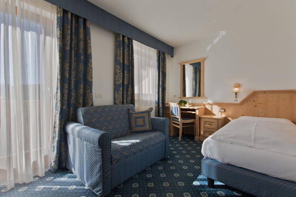 Garni La Dorada Aparthotel Colfosco Eksteriør bilde