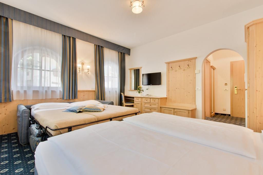 Garni La Dorada Aparthotel Colfosco Eksteriør bilde
