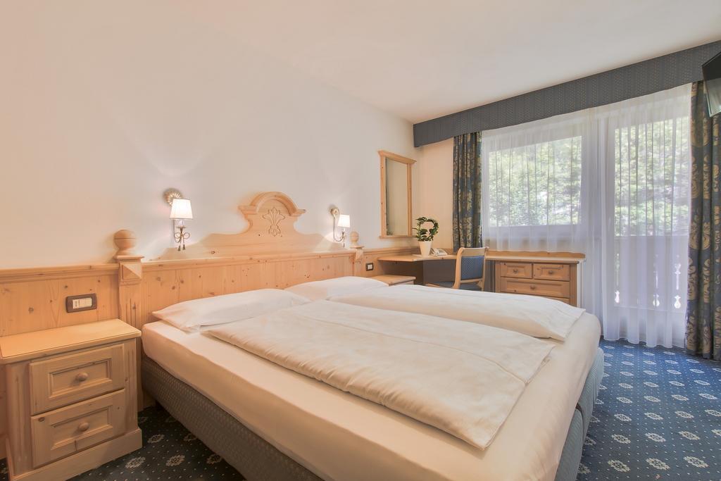 Garni La Dorada Aparthotel Colfosco Eksteriør bilde