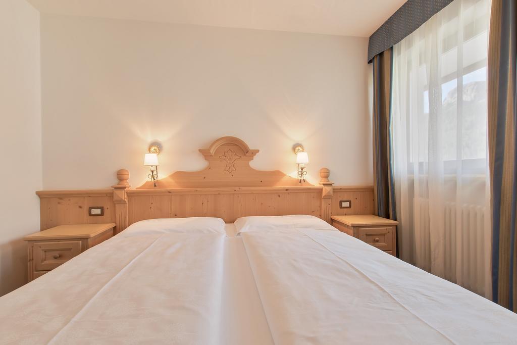 Garni La Dorada Aparthotel Colfosco Eksteriør bilde