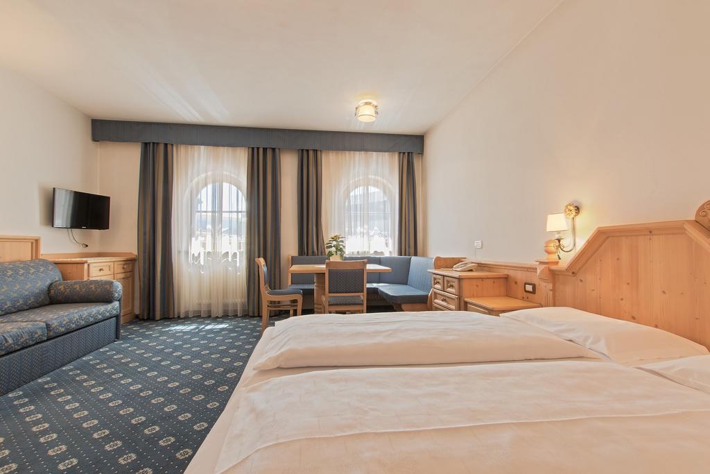 Garni La Dorada Aparthotel Colfosco Eksteriør bilde