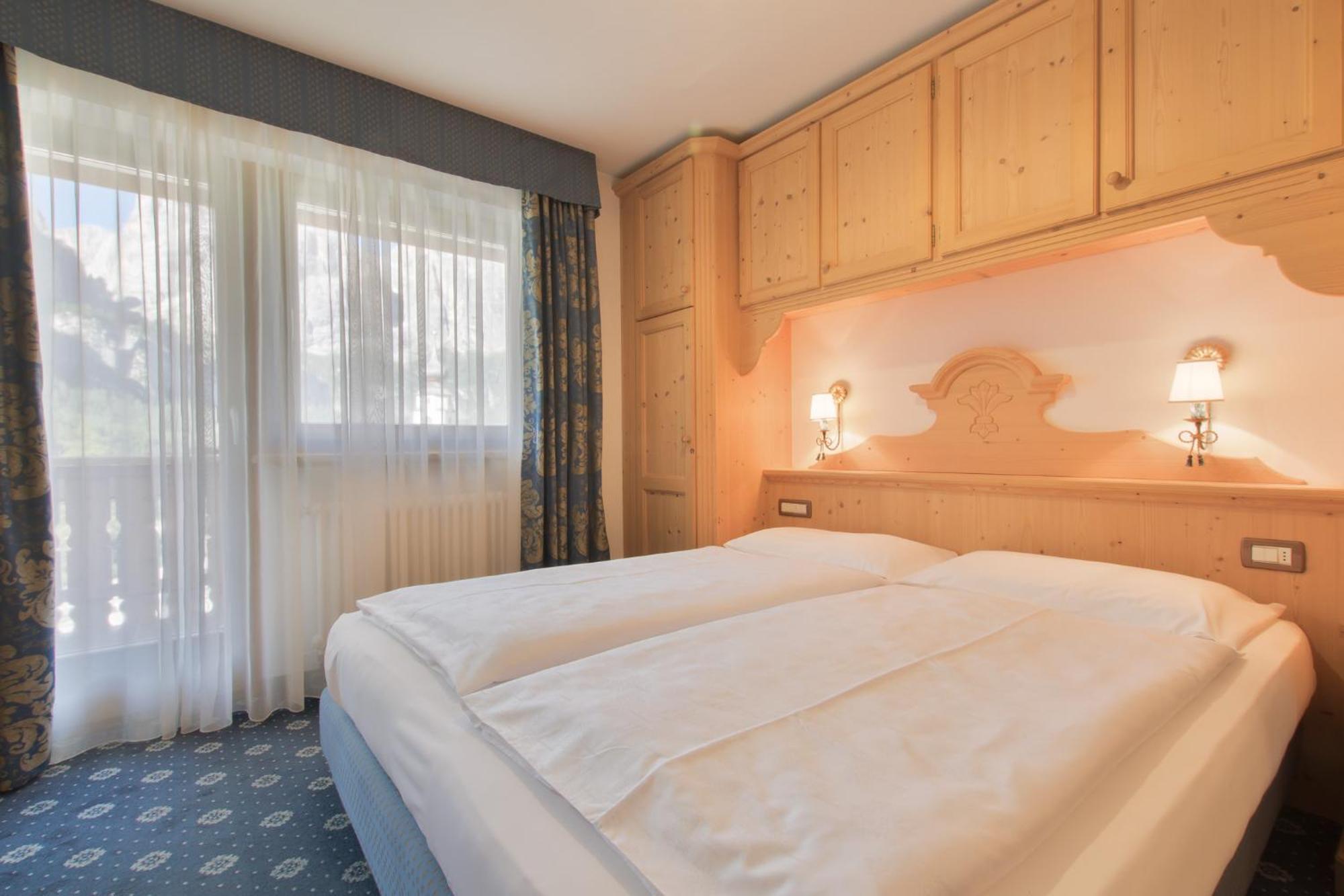 Garni La Dorada Aparthotel Colfosco Eksteriør bilde